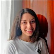 Laureanda in Mediazione linguistica e culturale impartisce lezioni di francese avendo cura di ogni esigenza dello studente